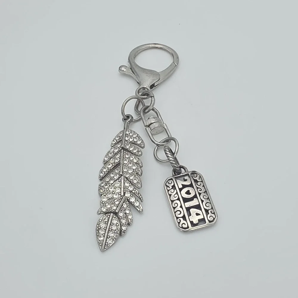BRIGHTON 2014 Keychain Fob Feather‎ Charm Crystal Accents Silver Plate 4